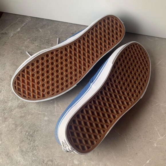 Blue Vans Authentics NWT - Picture 2 of 2